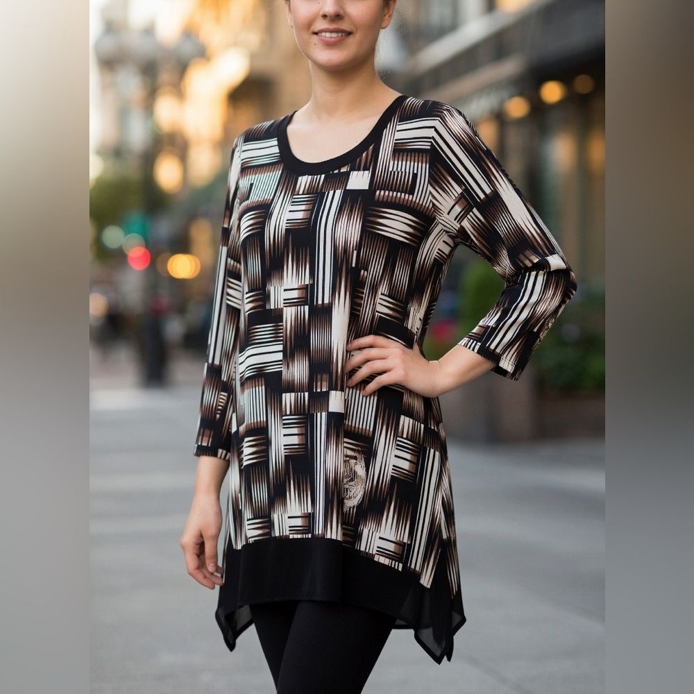 Cato Brown, Black and White Women's Top